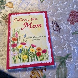 'I Love You, Mom' Book
